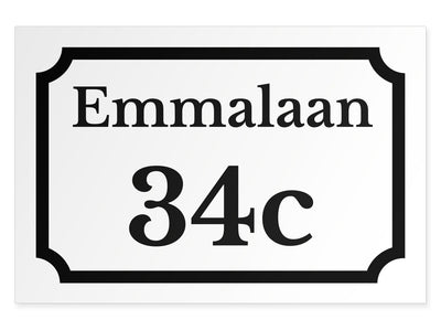 hausnummernschild-mit-strasse-oben-schwarz-auf-weiss-querformat